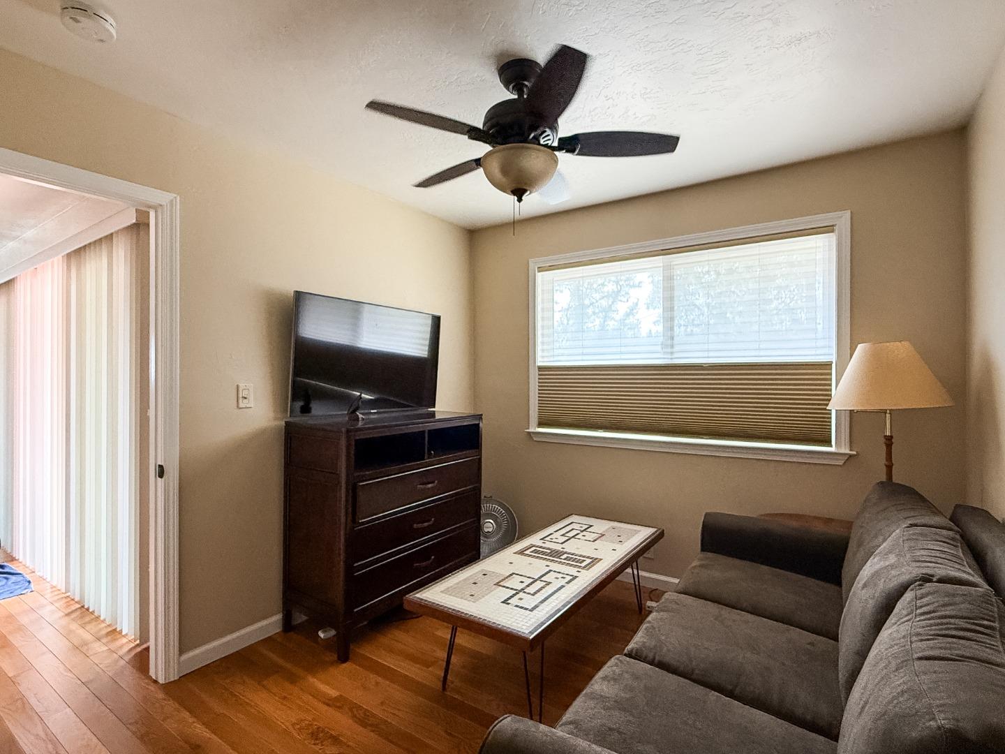 Detail Gallery Image 9 of 14 For 56 Lodge Hts, Soquel,  CA 95073 - 2 Beds | 1 Baths