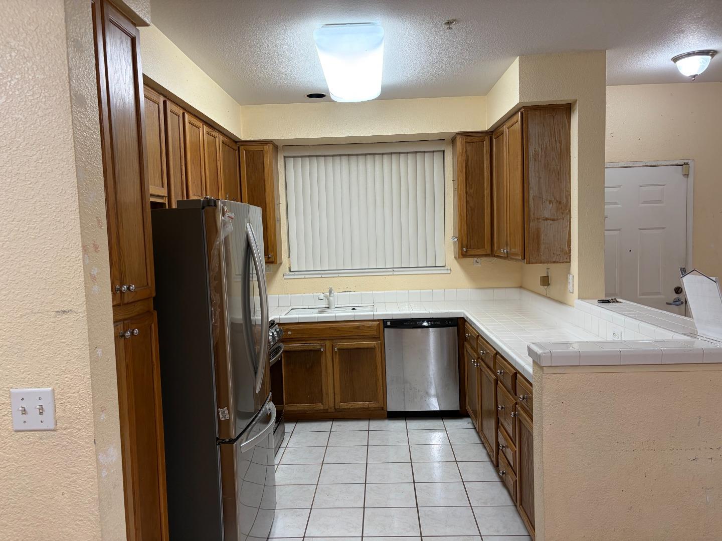 Detail Gallery Image 11 of 19 For 1400 El Camino Real #122,  South San Francisco,  CA 94080 - 2 Beds | 2 Baths