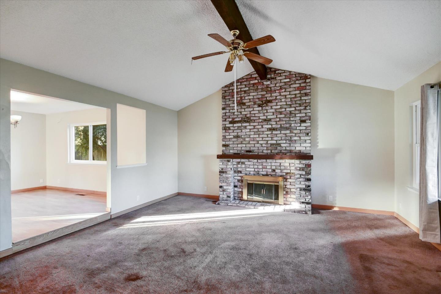 Detail Gallery Image 3 of 29 For 6595 Princevalle St, Gilroy,  CA 95020 - 4 Beds | 2/1 Baths