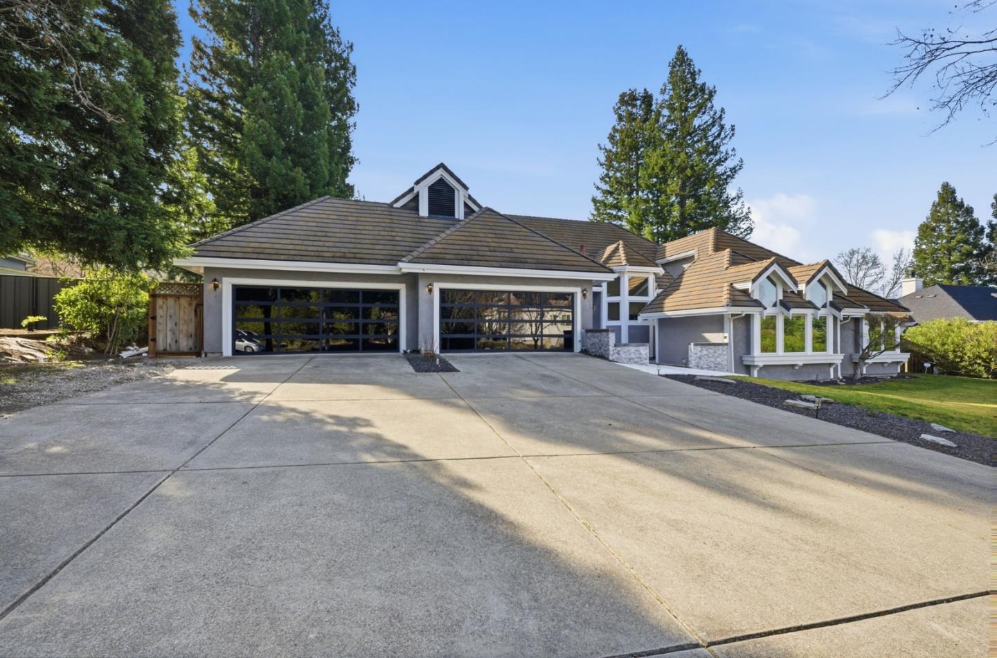 Detail Gallery Image 8 of 62 For 4286 Silver Meadow Ct, Danville,  CA 94506 - 4 Beds | 3/1 Baths