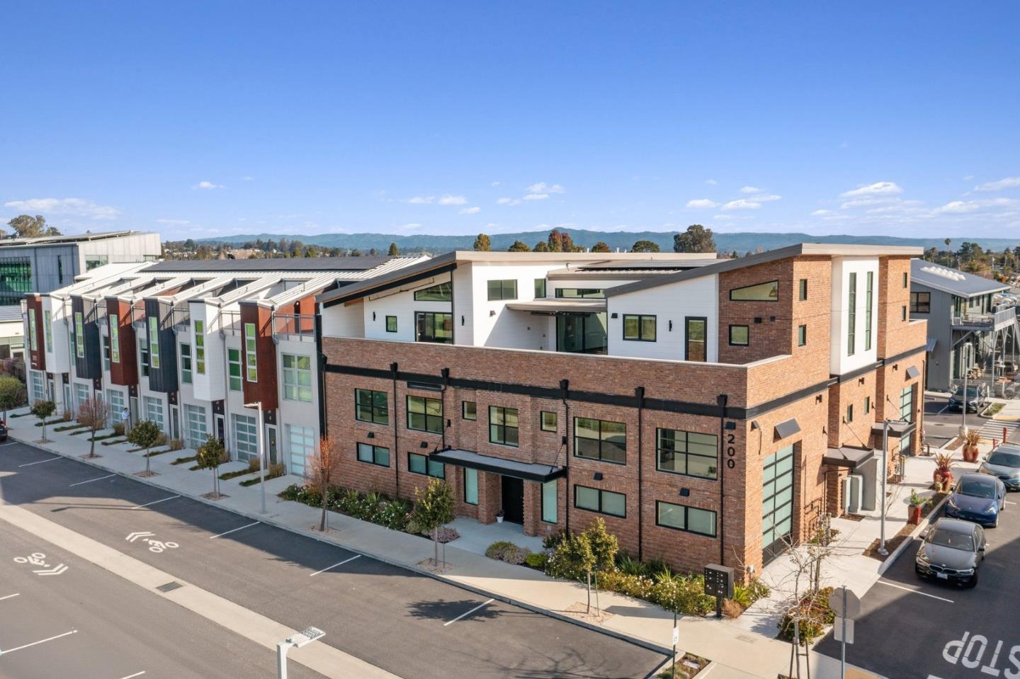 Detail Gallery Image 4 of 10 For 200 Panetta Ave #1,  Santa Cruz,  CA 95060 - – Beds | – Baths