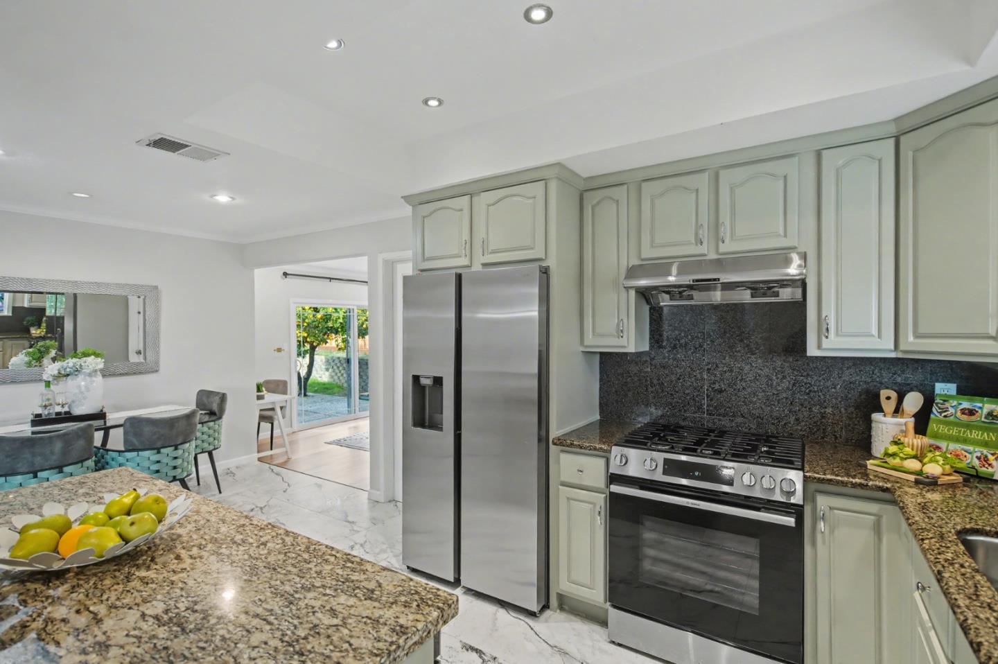 Detail Gallery Image 13 of 49 For 3659 Madrid, San Jose,  CA 95132 - 3 Beds | 2 Baths