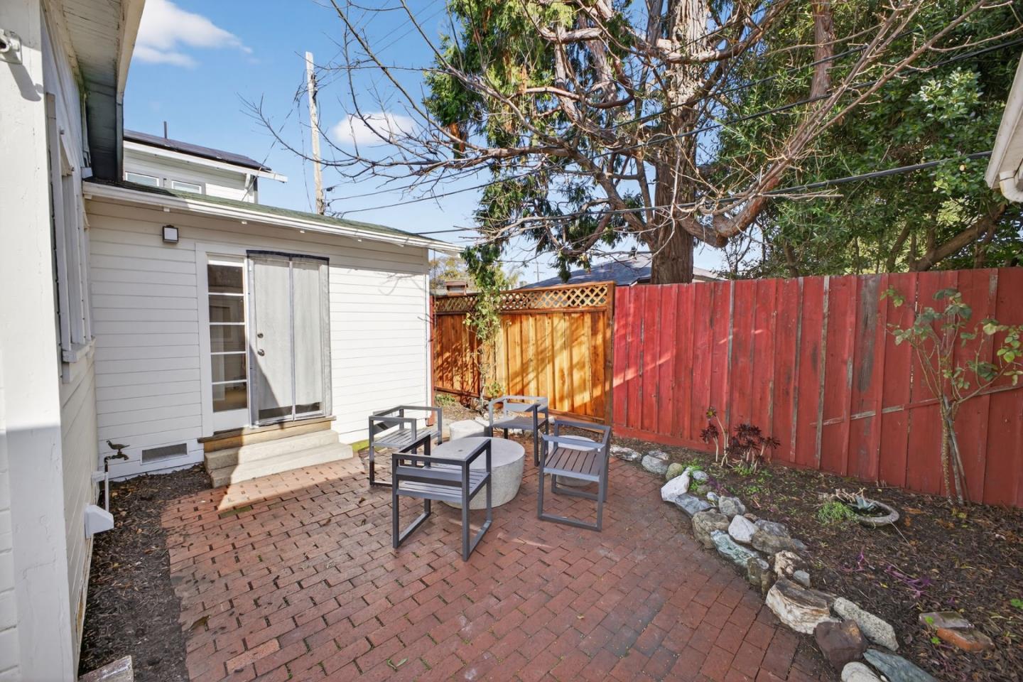 Detail Gallery Image 29 of 35 For 3 Vera Ct, Redwood City,  CA 94061 - 3 Beds | 2 Baths