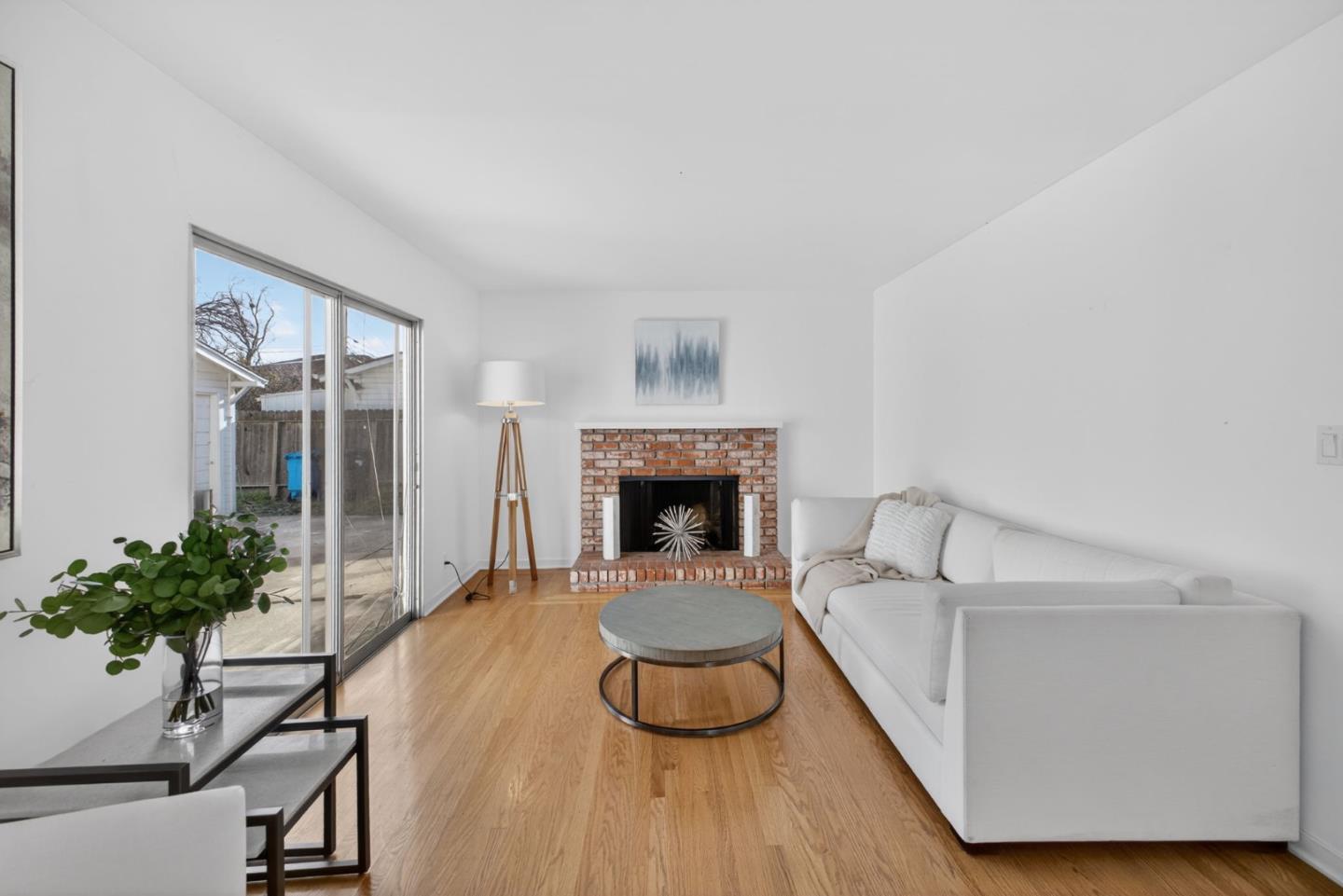 Detail Gallery Image 5 of 35 For 3 Vera Ct, Redwood City,  CA 94061 - 3 Beds | 2 Baths