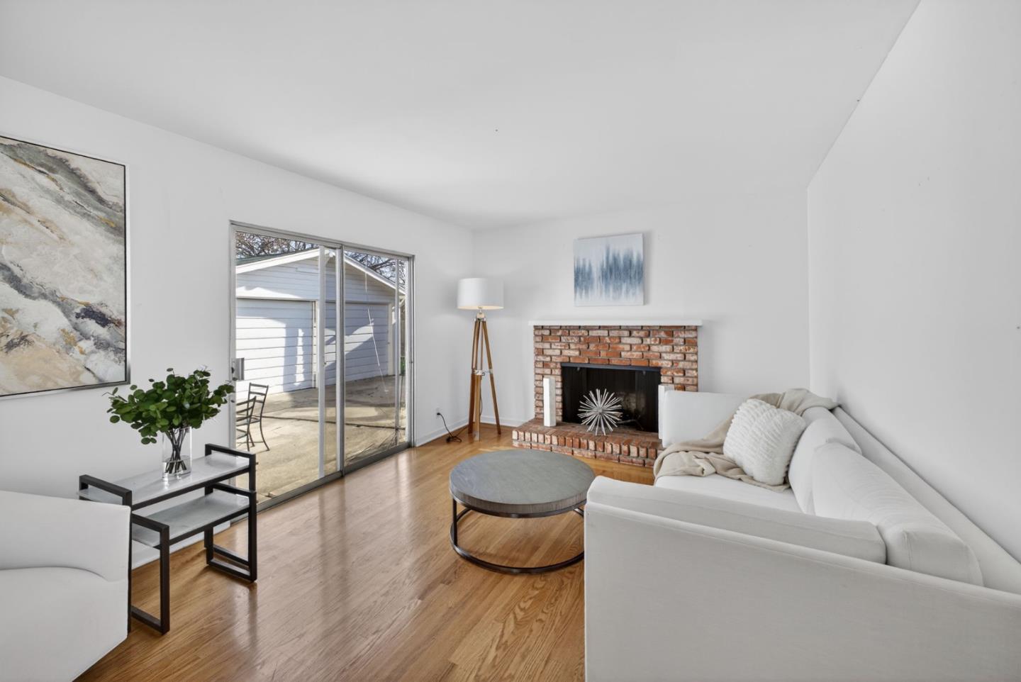 Detail Gallery Image 6 of 35 For 3 Vera Ct, Redwood City,  CA 94061 - 3 Beds | 2 Baths