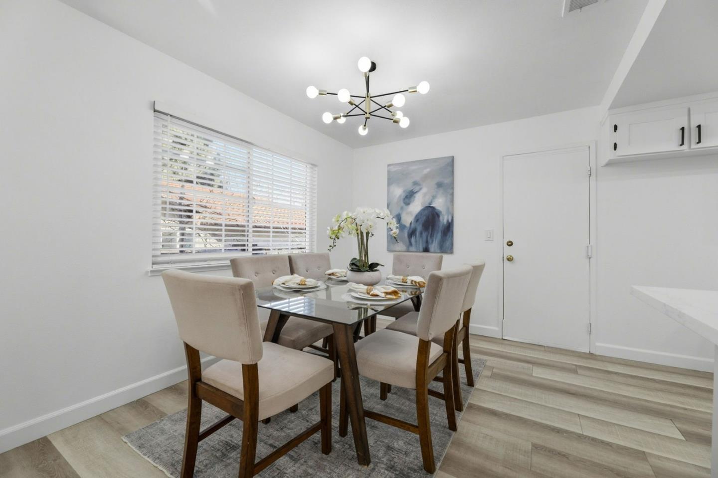 Detail Gallery Image 13 of 29 For 2202 Yosemite Dr, Milpitas,  CA 95035 - 3 Beds | 2 Baths