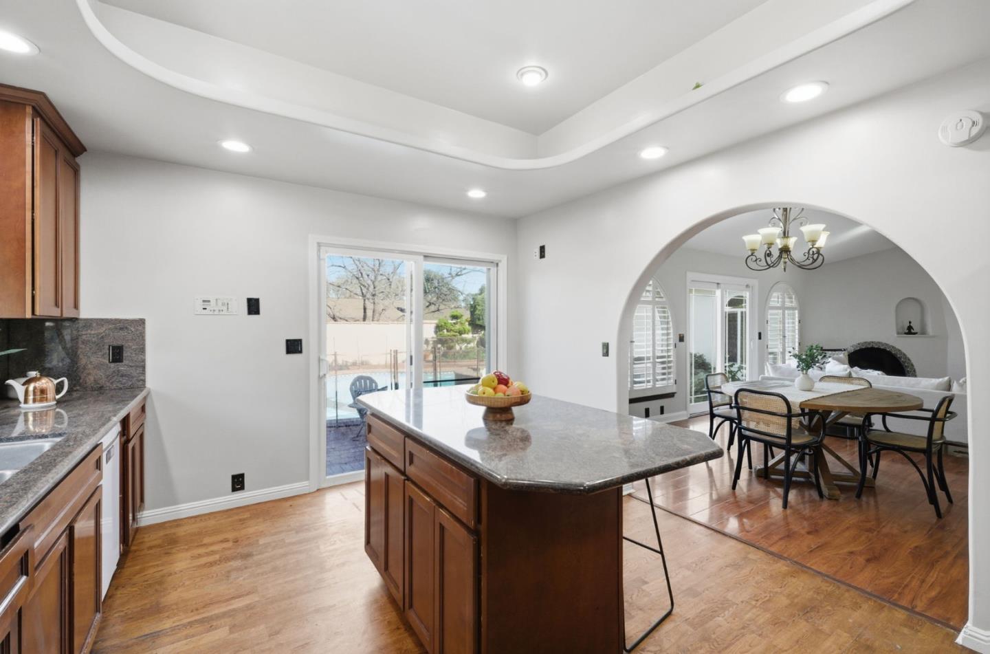 Detail Gallery Image 15 of 45 For 2167 Emory St, San Jose,  CA 95128 - 3 Beds | 2 Baths