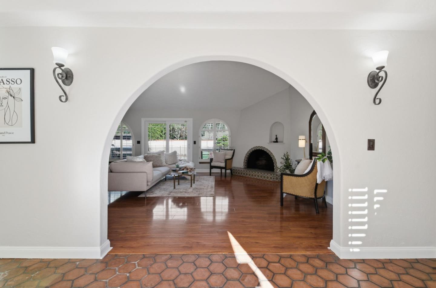 Detail Gallery Image 2 of 45 For 2167 Emory St, San Jose,  CA 95128 - 3 Beds | 2 Baths