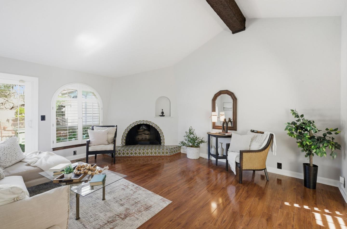 Detail Gallery Image 6 of 45 For 2167 Emory St, San Jose,  CA 95128 - 3 Beds | 2 Baths