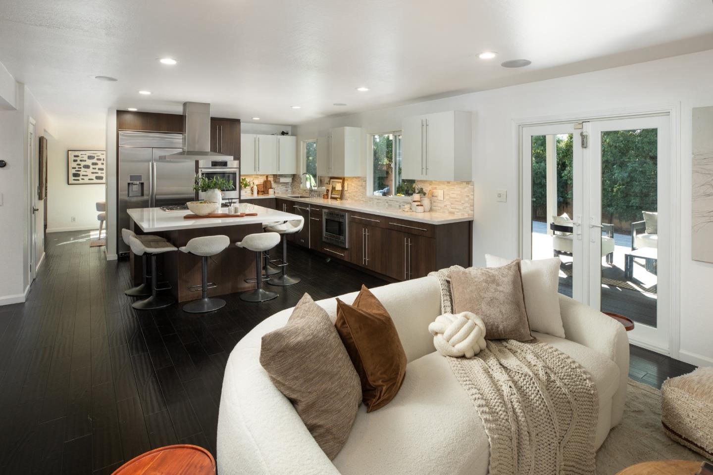 Detail Gallery Image 10 of 46 For 3594 Sunnymead Ct, San Jose,  CA 95117 - 5 Beds | 3 Baths