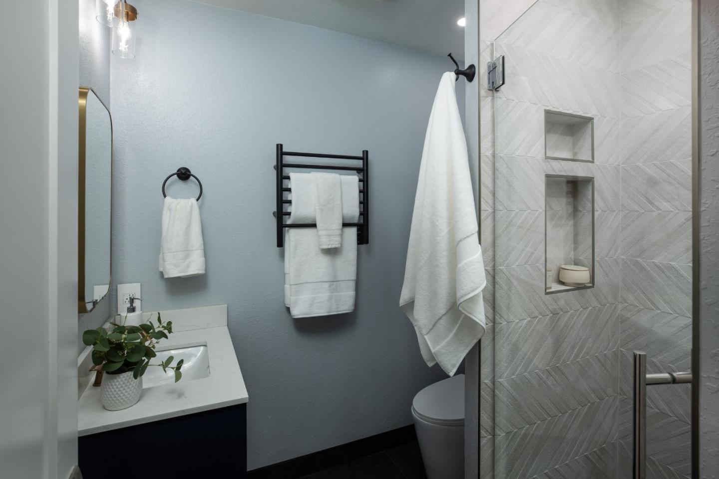 Detail Gallery Image 14 of 46 For 3594 Sunnymead Ct, San Jose,  CA 95117 - 5 Beds | 3 Baths