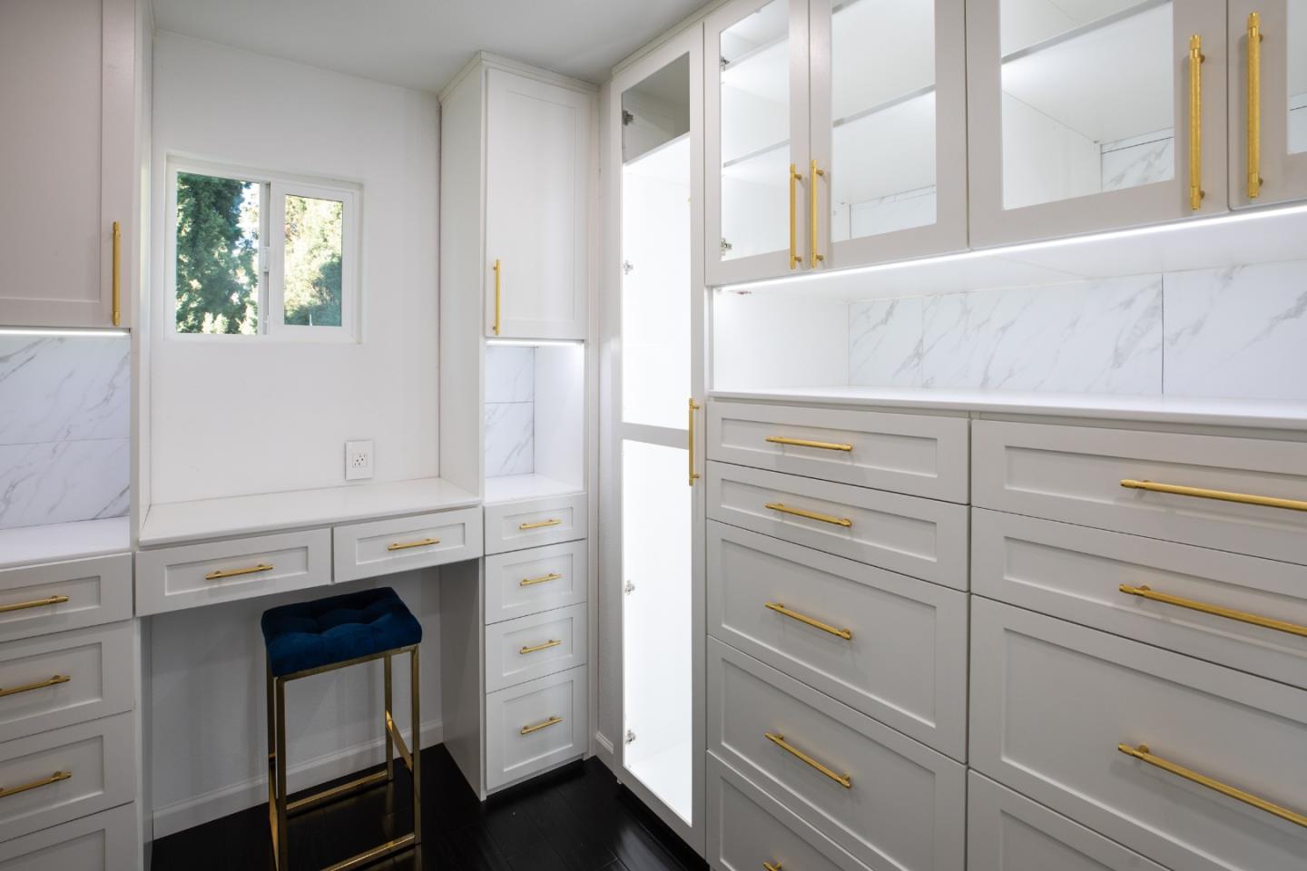 Detail Gallery Image 17 of 46 For 3594 Sunnymead Ct, San Jose,  CA 95117 - 5 Beds | 3 Baths