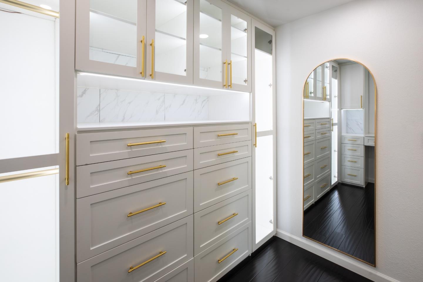 Detail Gallery Image 18 of 46 For 3594 Sunnymead Ct, San Jose,  CA 95117 - 5 Beds | 3 Baths