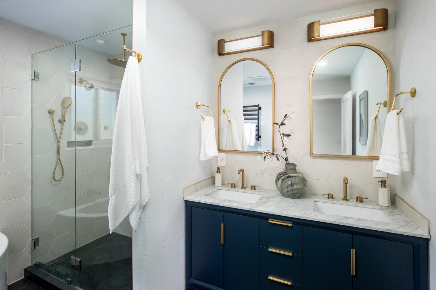 Detail Gallery Image 21 of 46 For 3594 Sunnymead Ct, San Jose,  CA 95117 - 5 Beds | 3 Baths