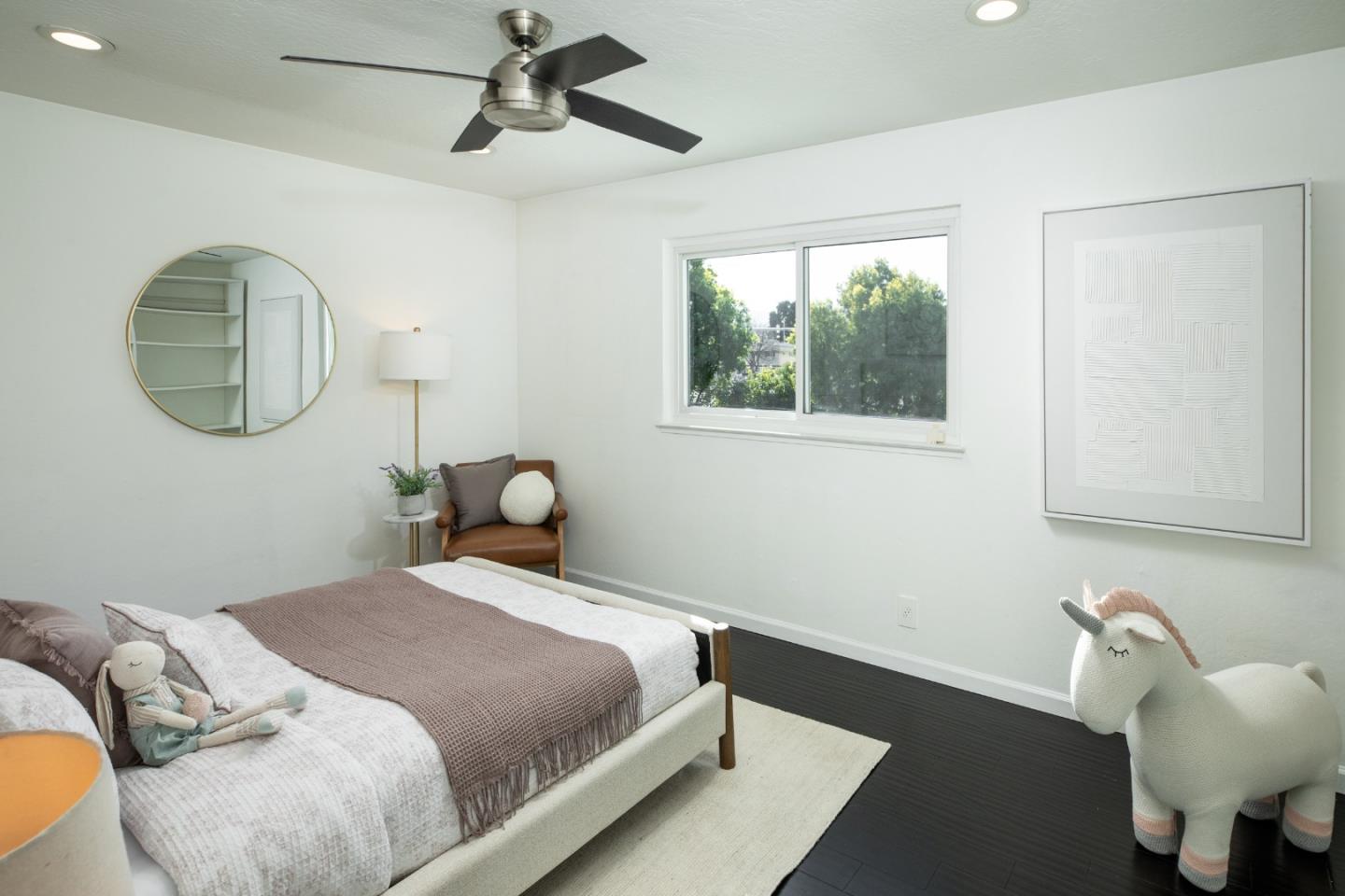 Detail Gallery Image 22 of 46 For 3594 Sunnymead Ct, San Jose,  CA 95117 - 5 Beds | 3 Baths