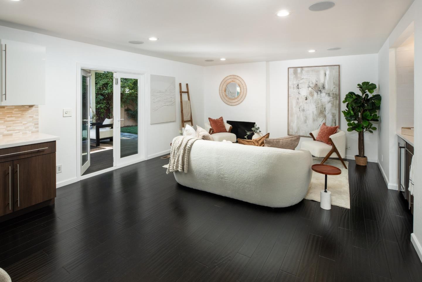 Detail Gallery Image 8 of 46 For 3594 Sunnymead Ct, San Jose,  CA 95117 - 5 Beds | 3 Baths