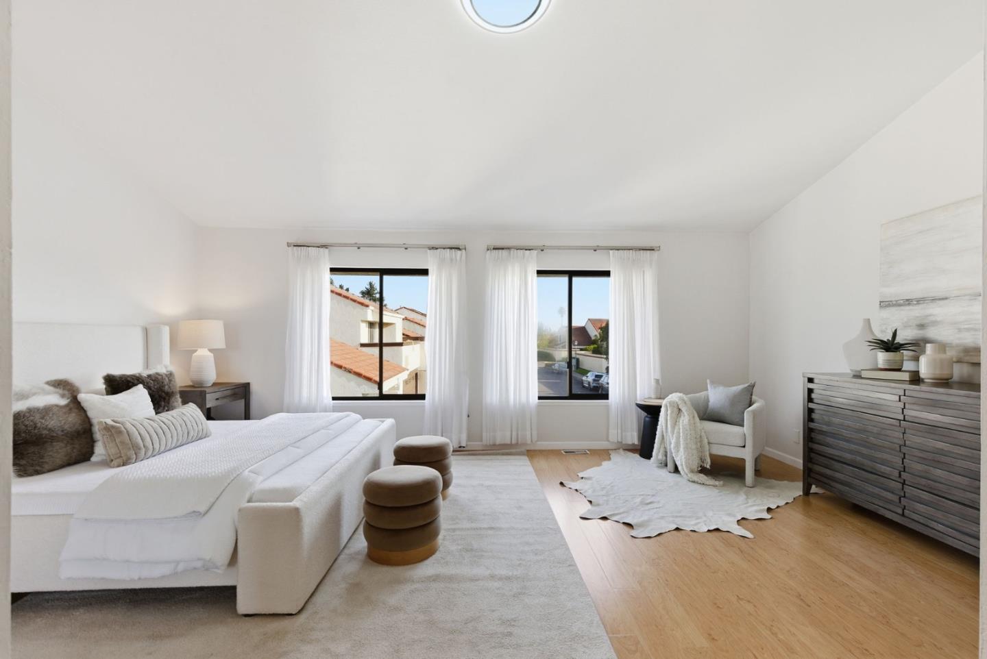 Detail Gallery Image 13 of 28 For 517 Martinique Dr, Redwood City,  CA 94065 - 4 Beds | 3 Baths