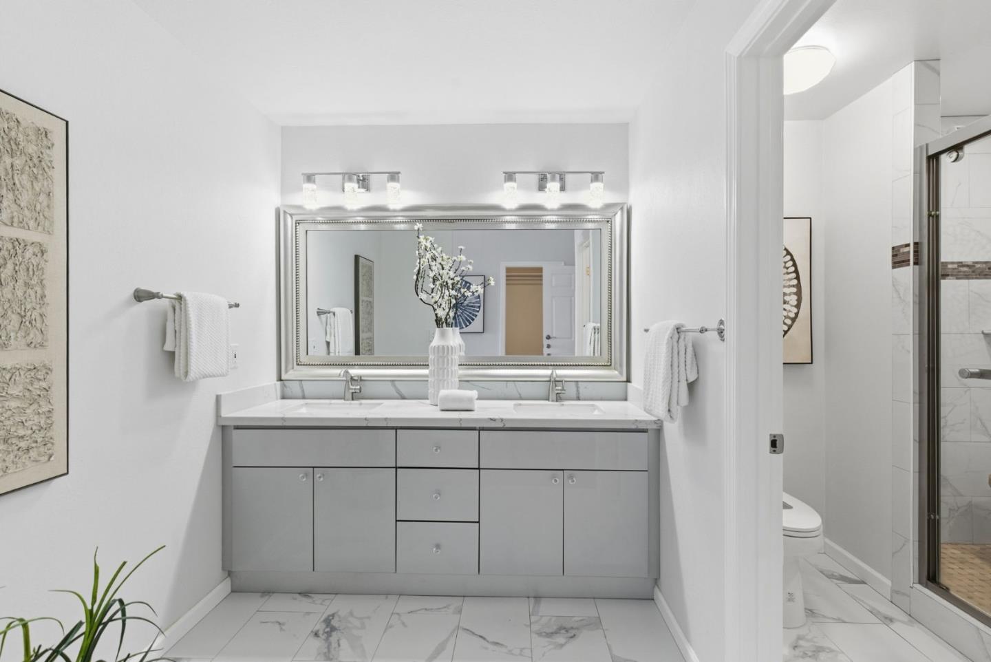 Detail Gallery Image 15 of 28 For 517 Martinique Dr, Redwood City,  CA 94065 - 4 Beds | 3 Baths