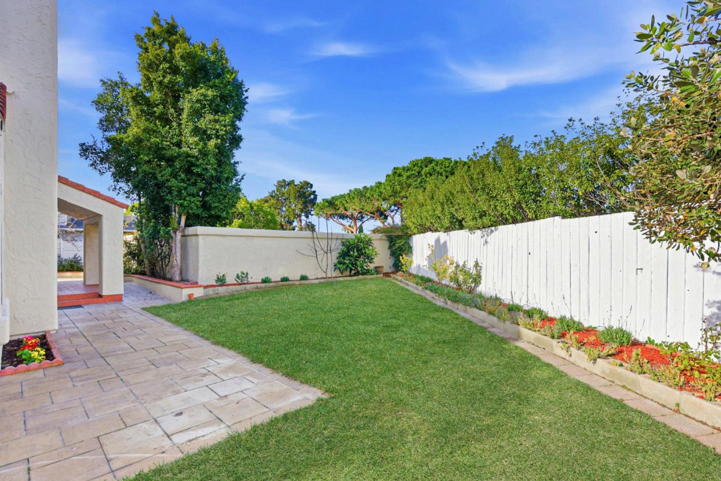 Detail Gallery Image 23 of 28 For 517 Martinique Dr, Redwood City,  CA 94065 - 4 Beds | 3 Baths