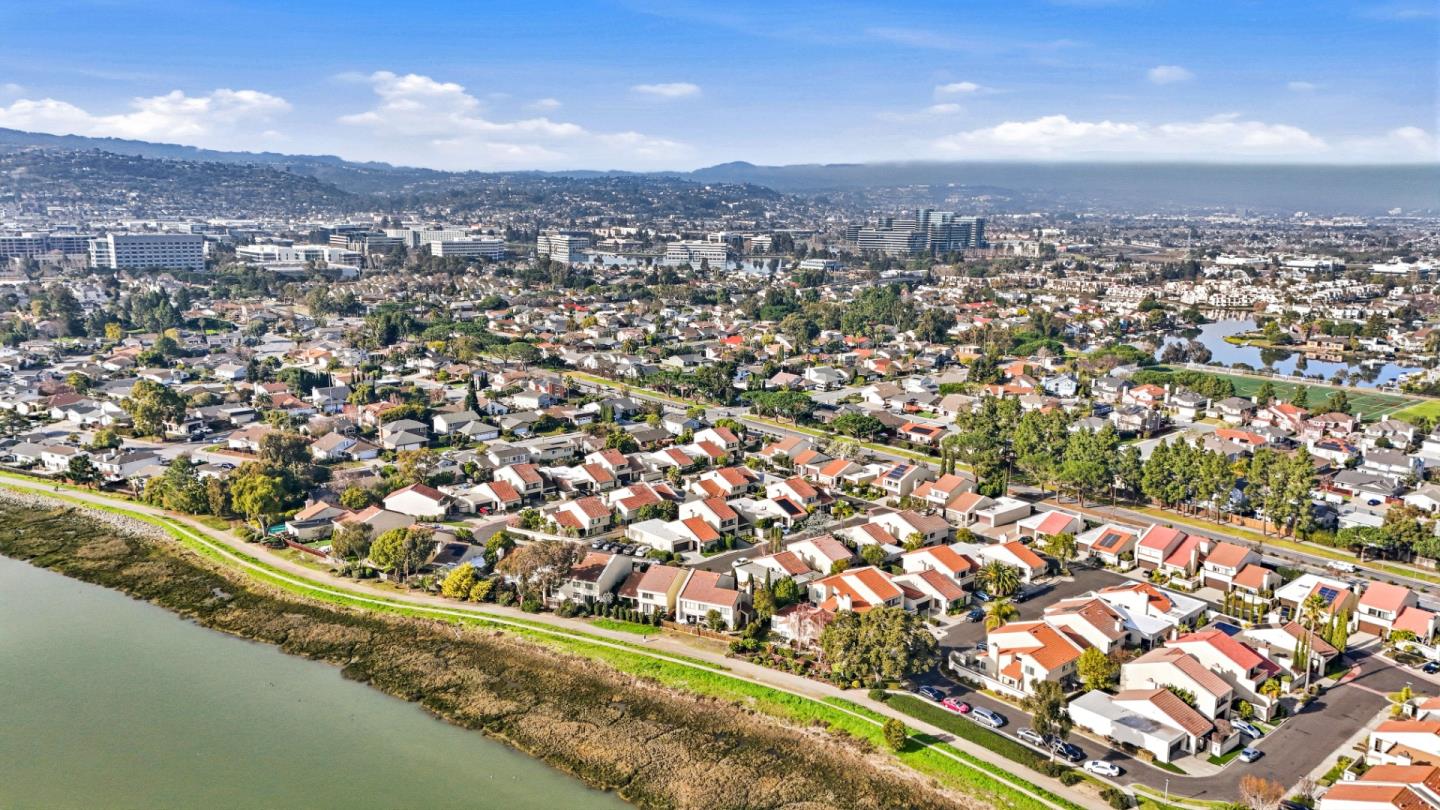 Detail Gallery Image 27 of 28 For 517 Martinique Dr, Redwood City,  CA 94065 - 4 Beds | 3 Baths