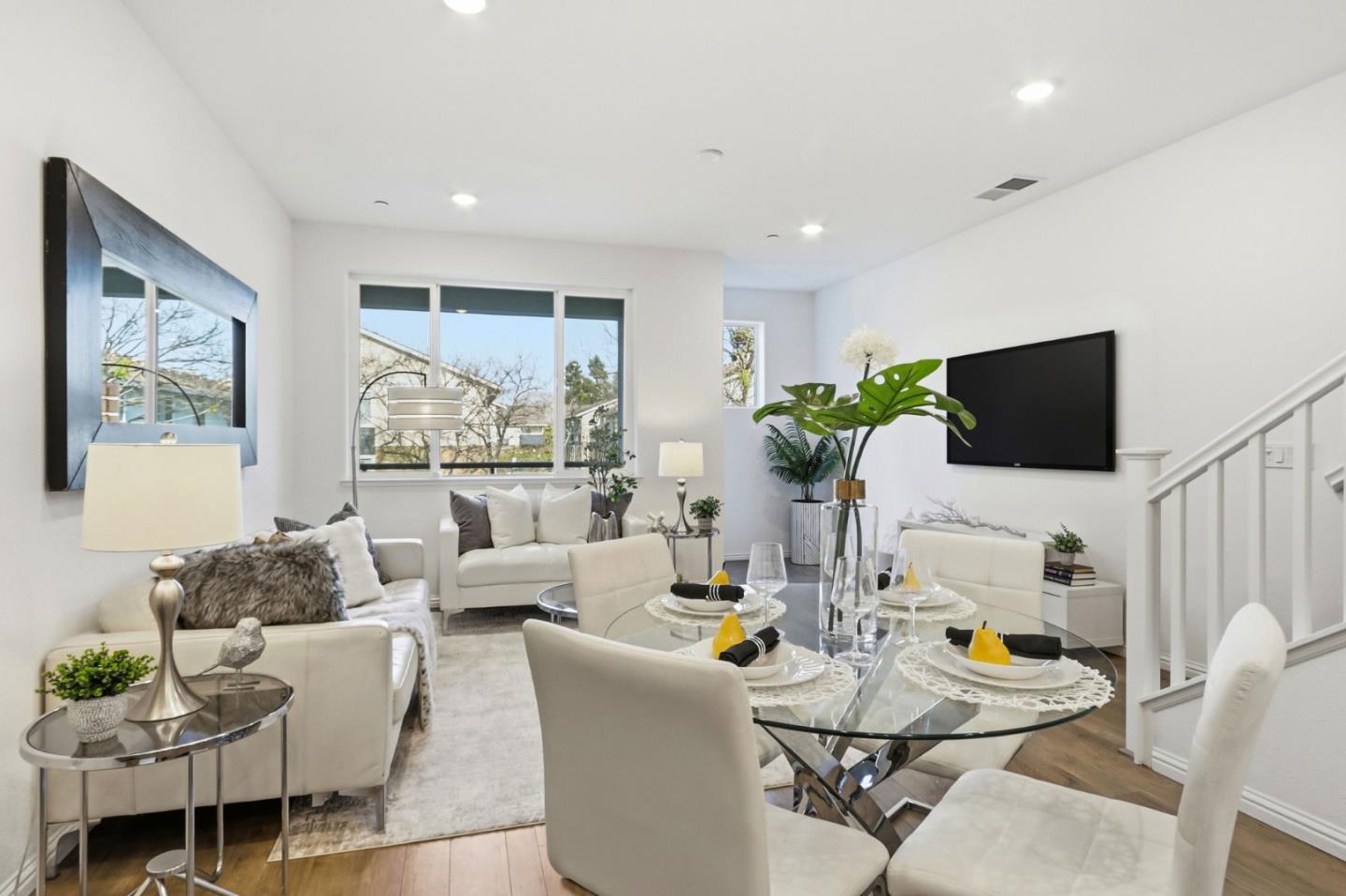 Detail Gallery Image 14 of 41 For 2580 Gimelli Way, San Jose,  CA 95133 - 3 Beds | 3 Baths