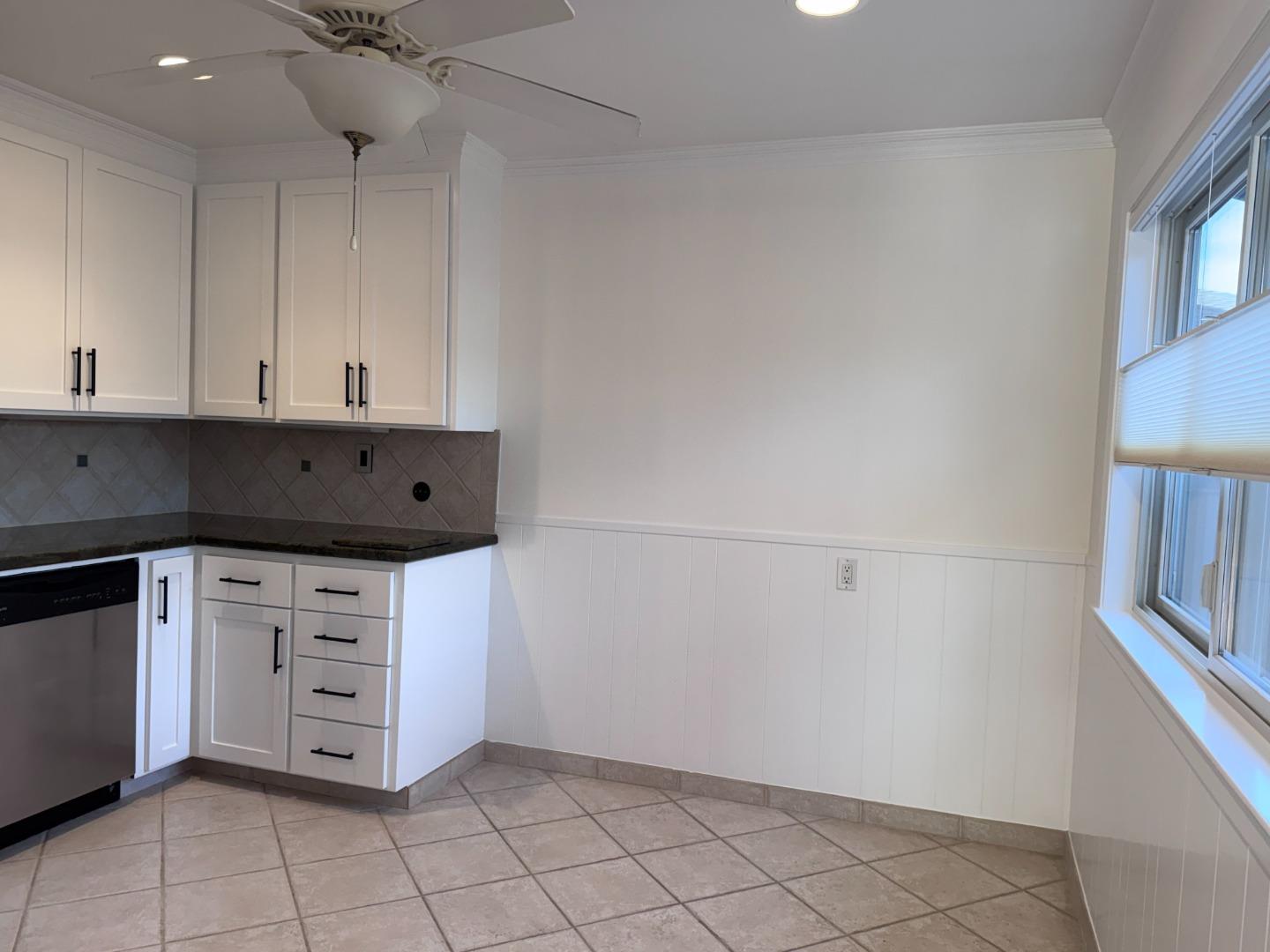 Detail Gallery Image 7 of 16 For Hawes Ct, Redwood City,  CA 94061 - 2 Beds | 1 Baths