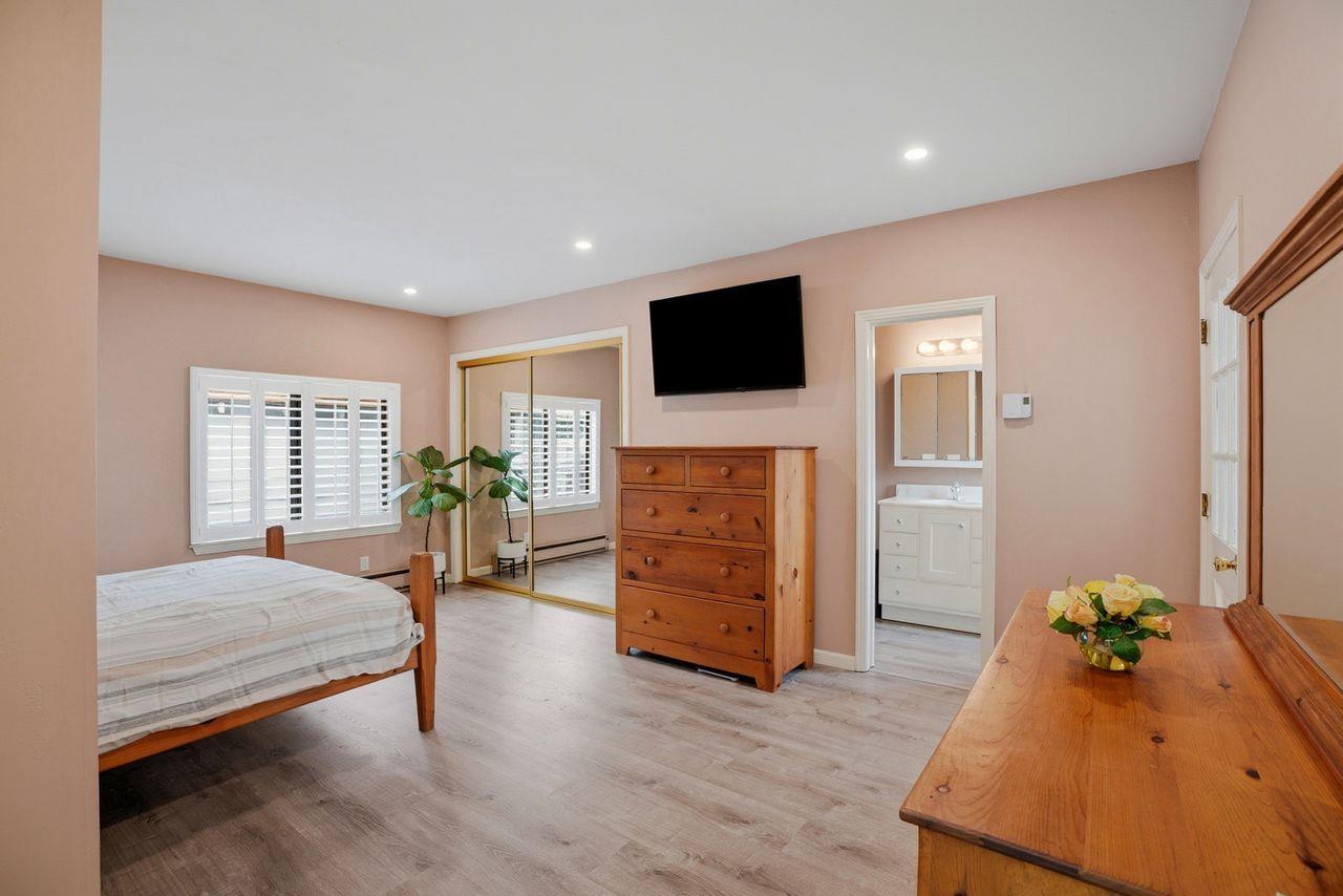 Detail Gallery Image 9 of 22 For 333 Hawthorne St, Salinas,  CA 93901 - 3 Beds | 2 Baths