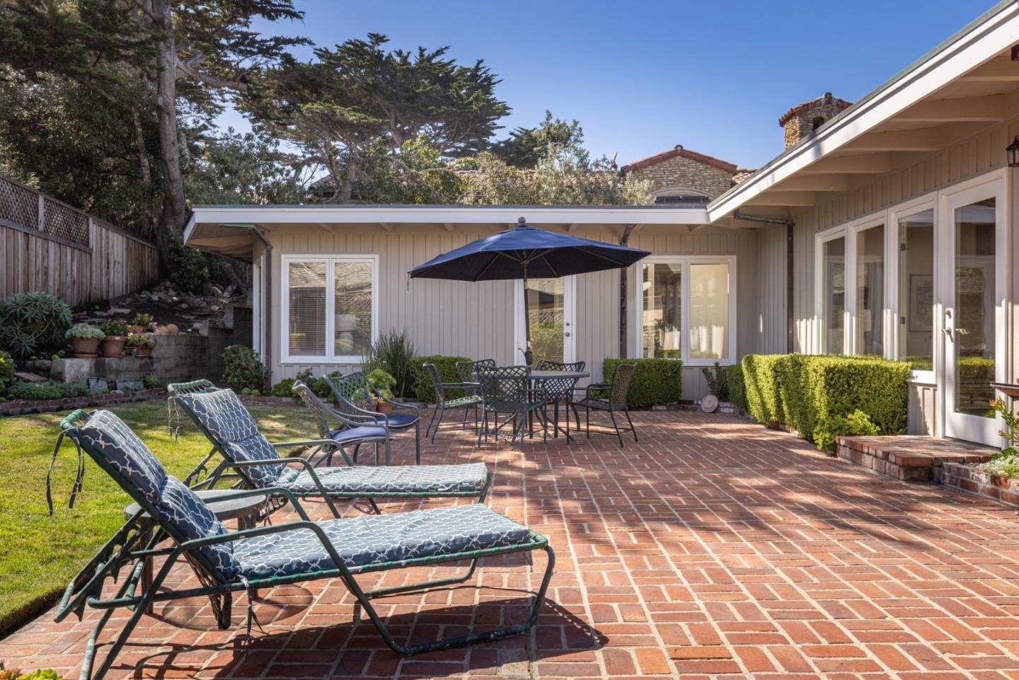 Detail Gallery Image 15 of 30 For 26177 Scenic Rd, Carmel,  CA 93923 - 3 Beds | 2 Baths