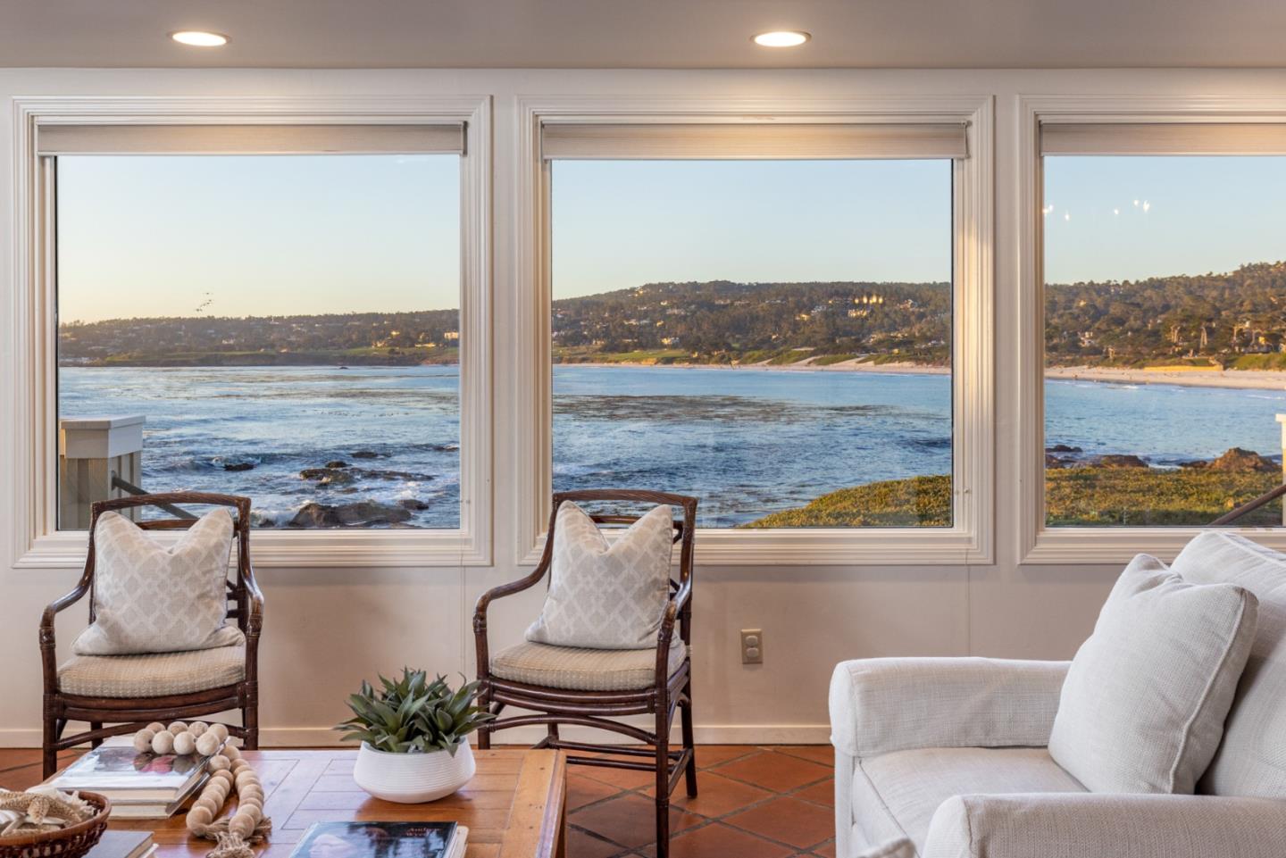 Detail Gallery Image 8 of 30 For 26177 Scenic Rd, Carmel,  CA 93923 - 3 Beds | 2 Baths