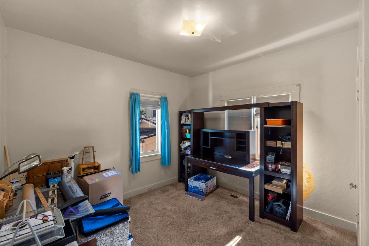 Detail Gallery Image 20 of 38 For 851 Laurel Ave, Pacific Grove,  CA 93950 - 3 Beds | 1 Baths