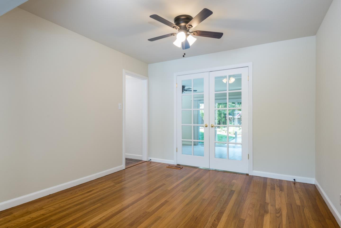 Detail Gallery Image 7 of 15 For 1638 Anamor St, Redwood City,  CA 94061 - 3 Beds | 1 Baths