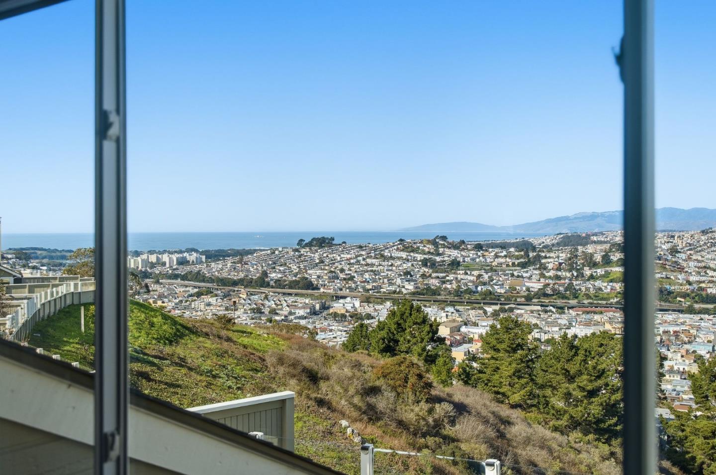 Detail Gallery Image 29 of 63 For 158 Treeview Dr, Daly City,  CA 94014 - 3 Beds | 2/1 Baths