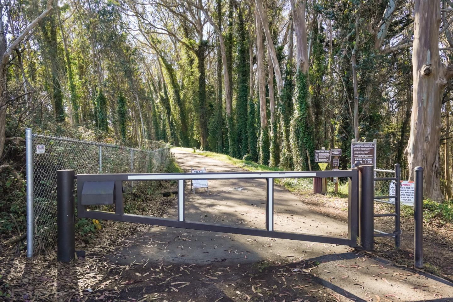 Detail Gallery Image 62 of 63 For 158 Treeview Dr, Daly City,  CA 94014 - 3 Beds | 2/1 Baths