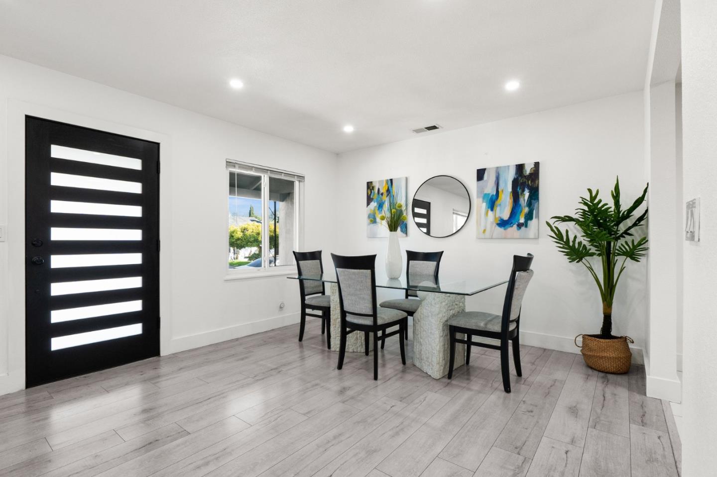 Detail Gallery Image 6 of 43 For 24675 Joanne St, Hayward,  CA 94544 - 4 Beds | 3 Baths