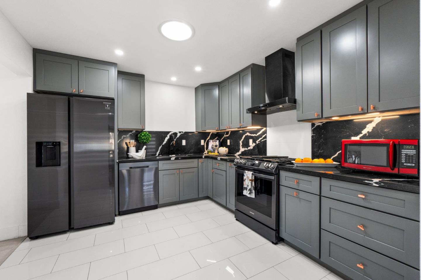 Detail Gallery Image 9 of 43 For 24675 Joanne St, Hayward,  CA 94544 - 4 Beds | 3 Baths