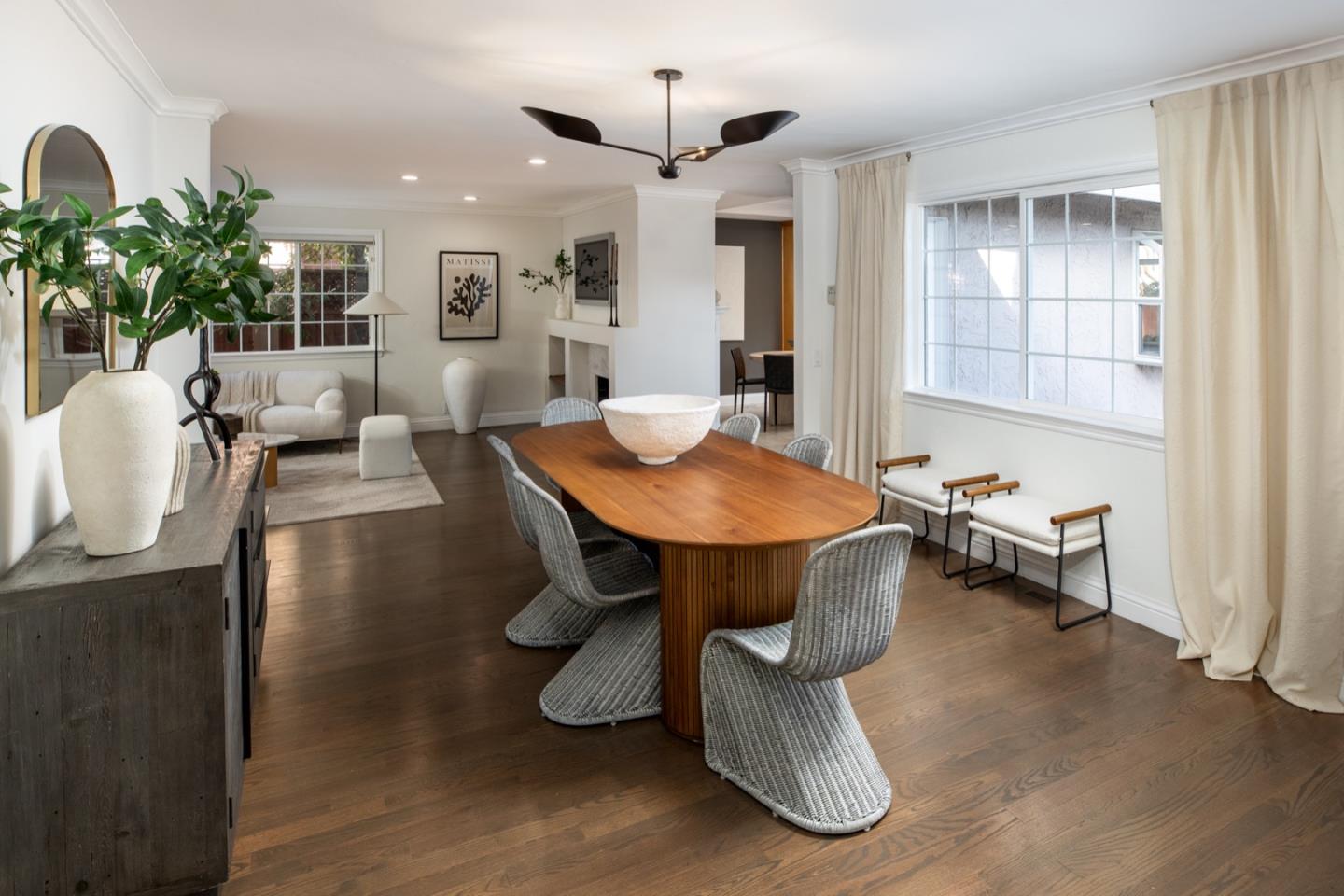 Detail Gallery Image 12 of 57 For 6812 Lazy River Way, San Jose,  CA 95120 - 4 Beds | 2/1 Baths