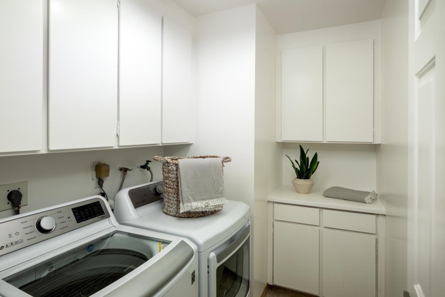 Detail Gallery Image 31 of 57 For 6812 Lazy River Way, San Jose,  CA 95120 - 4 Beds | 2/1 Baths