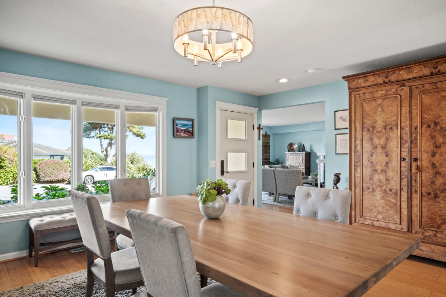 Detail Gallery Image 10 of 44 For 835 Seapalm Ave, Pacific Grove,  CA 93950 - 3 Beds | 3 Baths