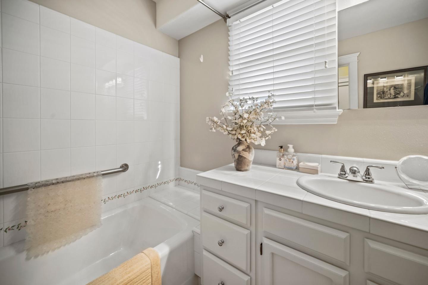 Detail Gallery Image 19 of 44 For 835 Seapalm Ave, Pacific Grove,  CA 93950 - 3 Beds | 3 Baths