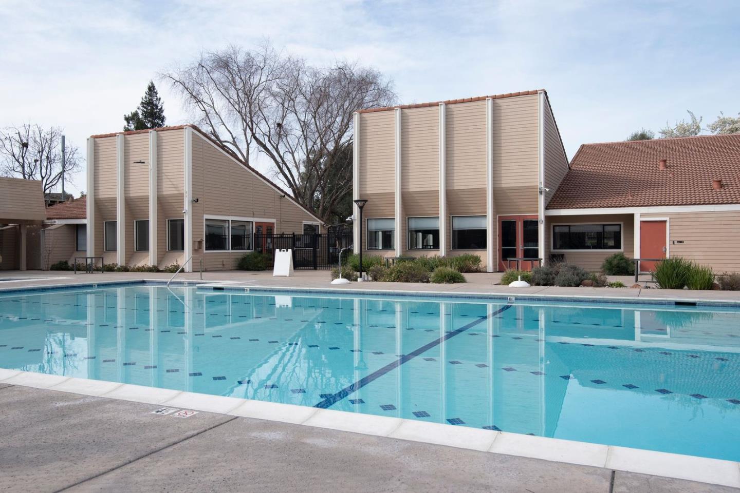 Detail Gallery Image 7 of 7 For 4618 Black River Ct, San Jose,  CA 95136 - 4 Beds | 2/1 Baths