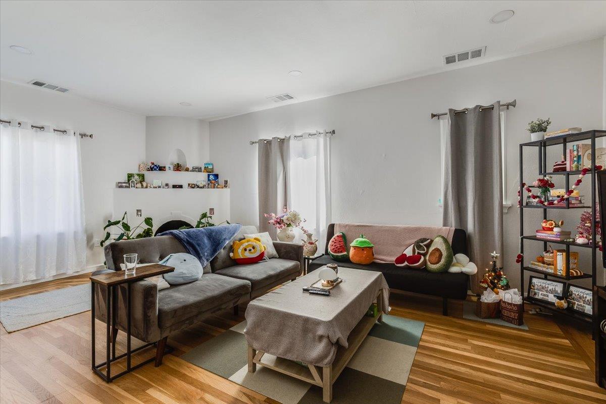 Detail Gallery Image 32 of 36 For 247 E Saint John St, San Jose,  CA 95112 - – Beds | – Baths