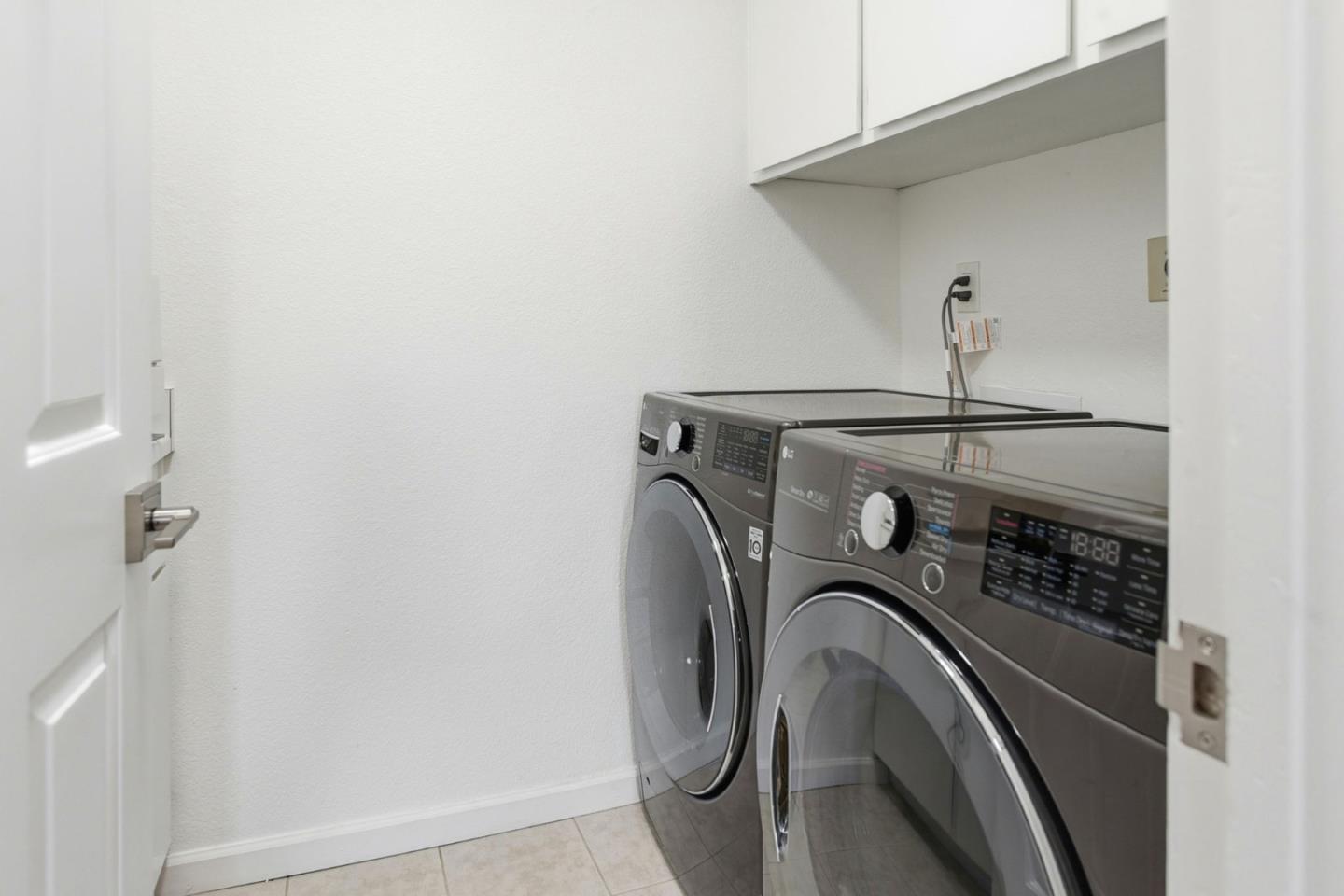 Detail Gallery Image 20 of 28 For 23 Dory Ln, Foster City,  CA 94404 - 2 Beds | 2/1 Baths