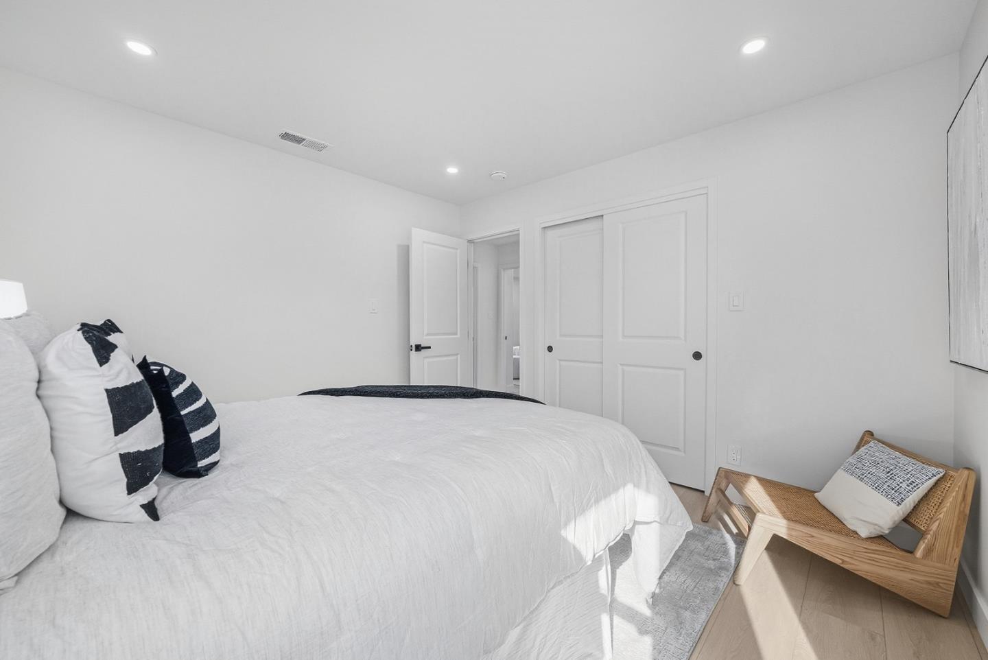 Detail Gallery Image 19 of 37 For 5083 Miramar Ave, San Jose,  CA 95129 - 4 Beds | 2/1 Baths