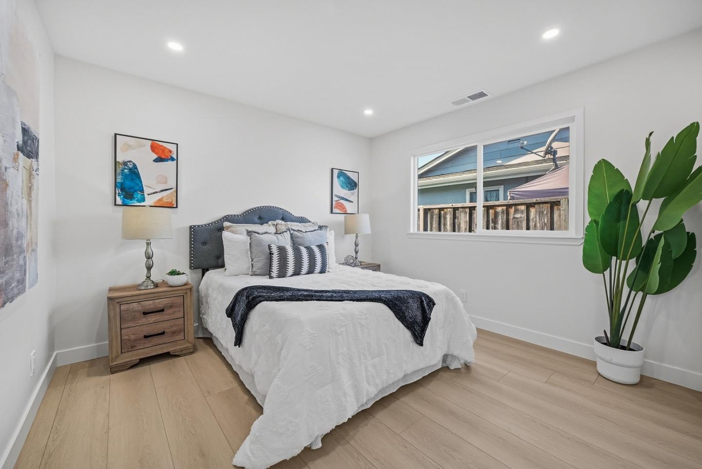 Detail Gallery Image 20 of 37 For 5083 Miramar Ave, San Jose,  CA 95129 - 4 Beds | 2/1 Baths