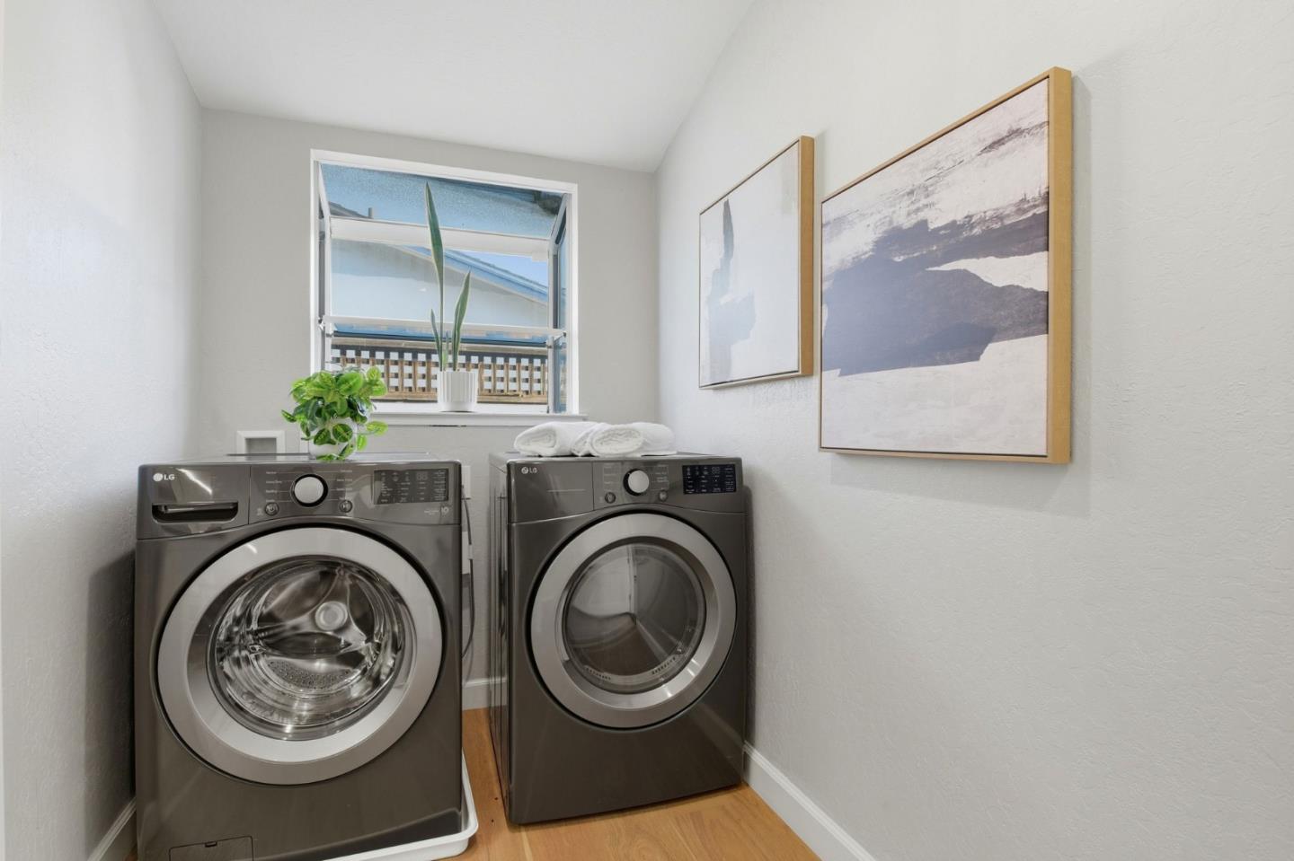 Detail Gallery Image 30 of 39 For 1657 Trona Way, San Jose,  CA 95125 - 4 Beds | 2/1 Baths