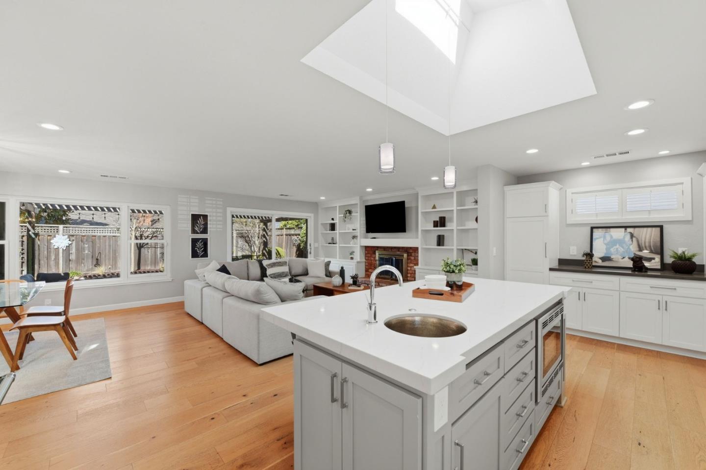 Detail Gallery Image 7 of 39 For 1657 Trona Way, San Jose,  CA 95125 - 4 Beds | 2/1 Baths