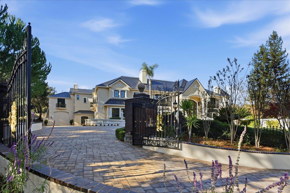 Detail Gallery Image 4 of 143 For 18911 Decatur Rd, Los Gatos,  CA 95030 - 10 Beds | 8/1 Baths