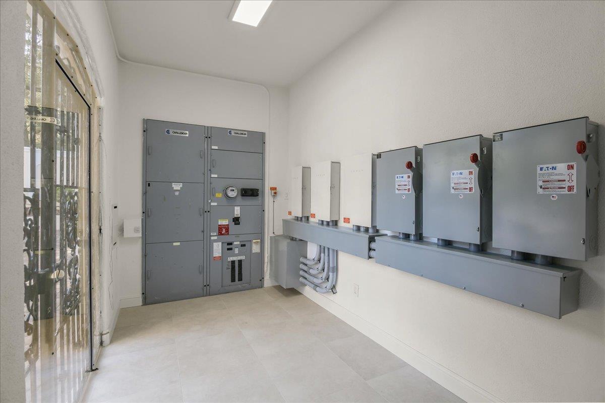 Detail Gallery Image 88 of 143 For 18911 Decatur Rd, Los Gatos,  CA 95030 - 10 Beds | 8/1 Baths