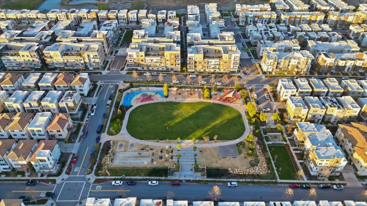 Detail Gallery Image 65 of 65 For 218 William Manly St #2,  San Jose,  CA 95136 - 3 Beds | 2 Baths