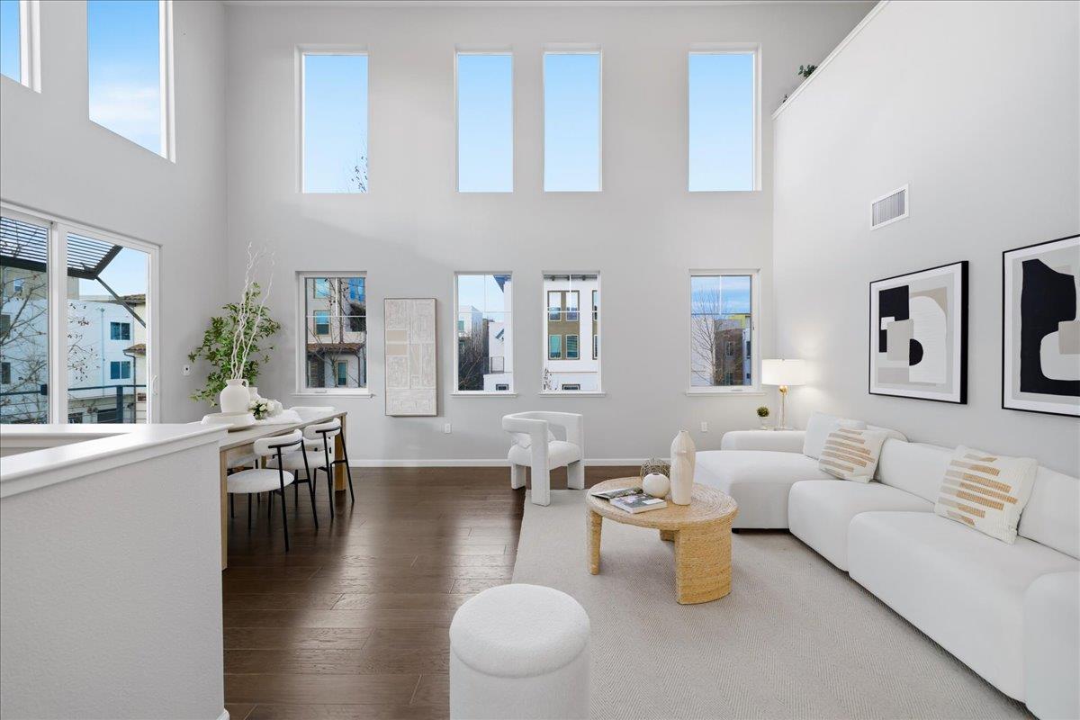 Detail Gallery Image 8 of 65 For 218 William Manly St #2,  San Jose,  CA 95136 - 3 Beds | 2 Baths